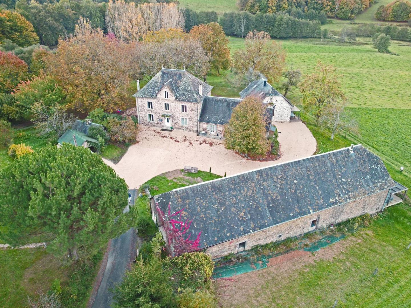 Domaine De La Clauzade Bed & Breakfast Saint-Germain-les-Vergnes Luaran gambar