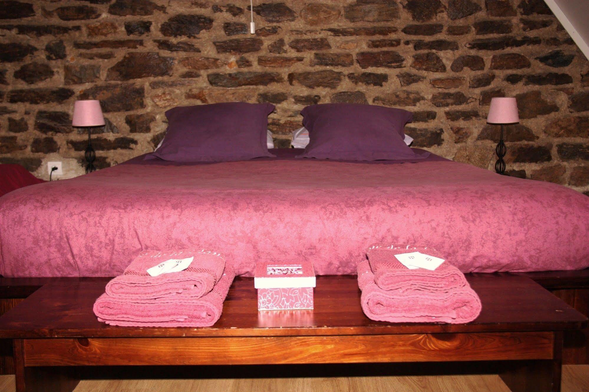 Domaine De La Clauzade Bed & Breakfast Saint-Germain-les-Vergnes Luaran gambar
