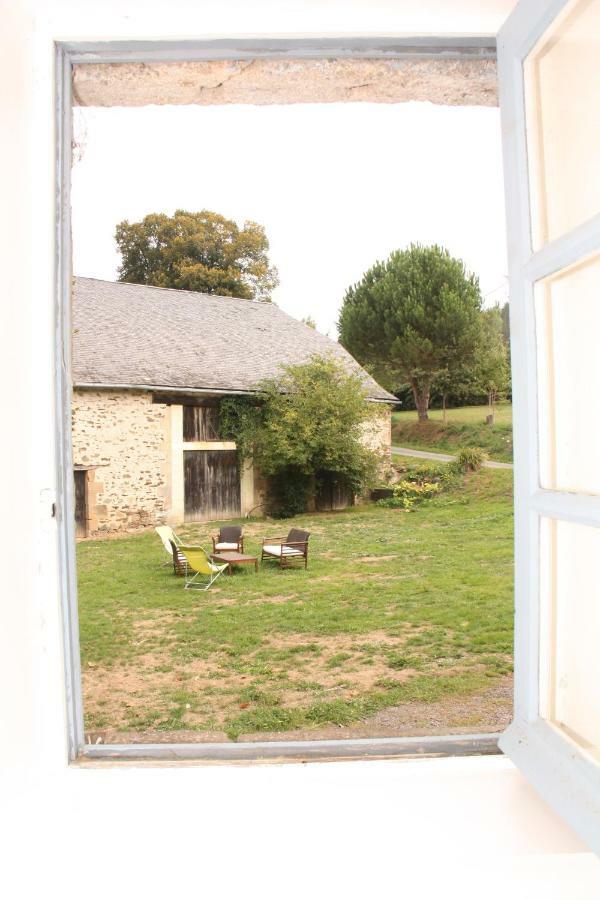 Domaine De La Clauzade Bed & Breakfast Saint-Germain-les-Vergnes Luaran gambar